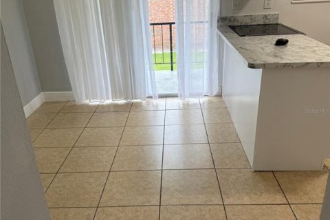 Condominio en alquiler en Orlando, Florida, 2 dormitorios, 83.24 m2 № 1909108 - foto 10