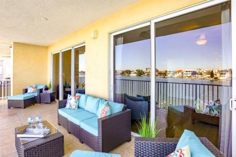 Condo in Clearwater, Florida, 3 bedrooms  № 1649386 - photo 5