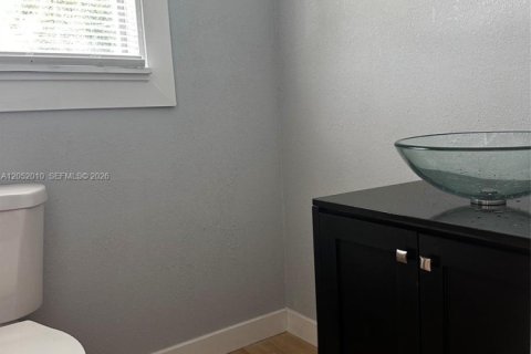 House in Clewiston, Florida 2 bedrooms № 2173361 - photo 15
