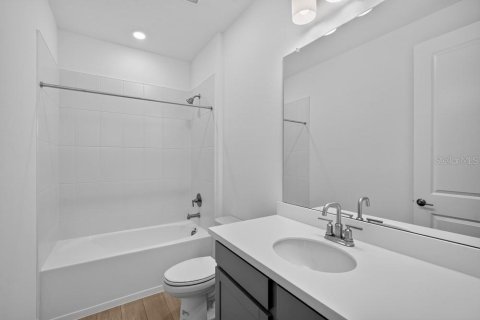 Casa en venta en Zephyrhills, Florida, 5 dormitorios, 283.63 m2 № 2209200 - foto 26