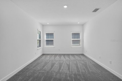 Casa en venta en Zephyrhills, Florida, 5 dormitorios, 283.63 m2 № 2209200 - foto 27