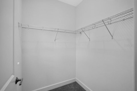 Casa en venta en Zephyrhills, Florida, 5 dormitorios, 283.63 m2 № 2209200 - foto 14