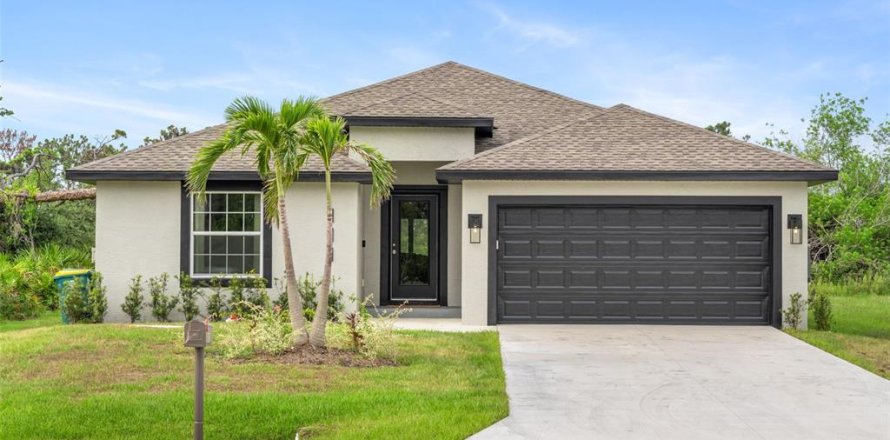 House in Rotonda, Florida 3 bedrooms, 149.2 sq.m. № 2131977