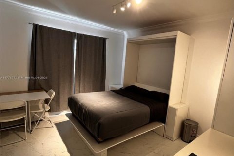 Copropriété à louer à Miami Beach, Floride: 23.23 m2 № 1698039 - photo 2