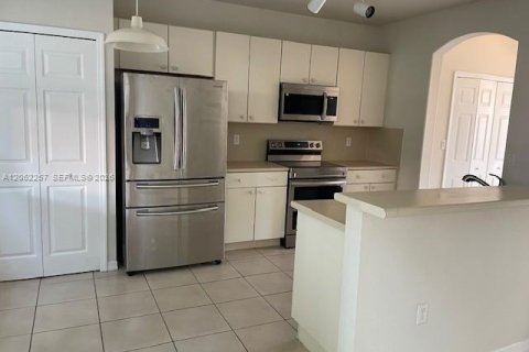 Adosado en venta en Homestead, Florida, 3 dormitorios, 146.04 m2 № 2261004 - foto 5