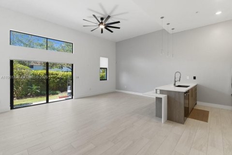 Adosado en venta en Plantation, Florida, 3 dormitorios, 150.13 m2 № 2024530 - foto 3