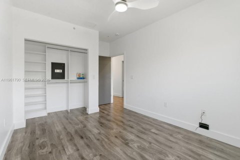 Adosado en venta en Plantation, Florida, 3 dormitorios, 150.13 m2 № 2024530 - foto 16