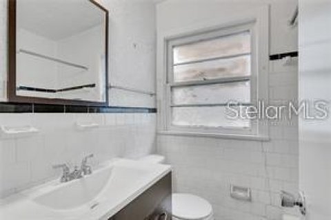 Casa en alquiler en Tampa, Florida, 3 dormitorios, 124.49 m2 № 1609572 - foto 12