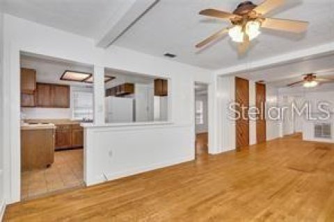 Casa en alquiler en Tampa, Florida, 3 dormitorios, 124.49 m2 № 1609572 - foto 6