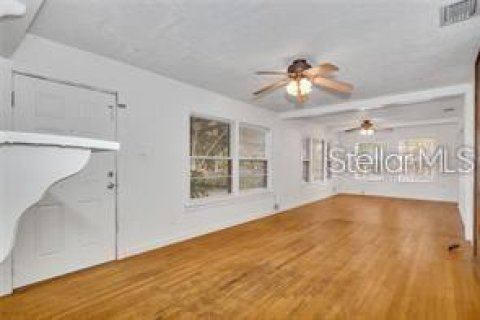 Casa en alquiler en Tampa, Florida, 3 dormitorios, 124.49 m2 № 1609572 - foto 4