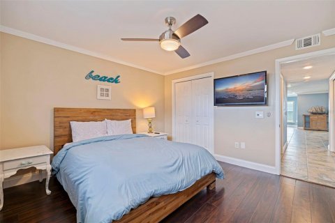 Condo in Saint Pete Beach, Florida, 2 bedrooms  № 2122409 - photo 28