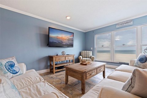Condo in Saint Pete Beach, Florida, 2 bedrooms  № 2122409 - photo 10