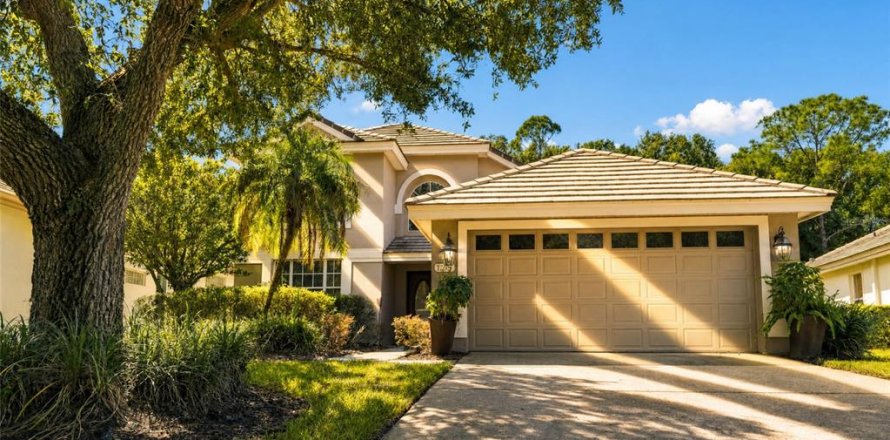 Casa en Tampa, Florida 3 dormitorios, 179.3 m2 № 2383785