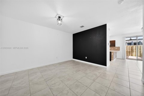 Adosado en venta en Homestead, Florida, 3 dormitorios, 161.65 m2 № 2068704 - foto 17