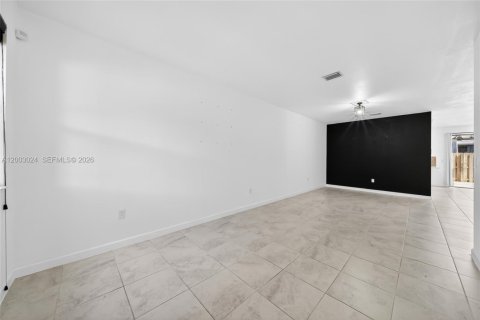 Adosado en venta en Homestead, Florida, 3 dormitorios, 161.65 m2 № 2068704 - foto 6