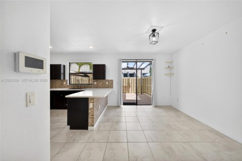 Adosado en venta en Homestead, Florida, 3 dormitorios, 161.65 m2 № 2068704 - foto 10