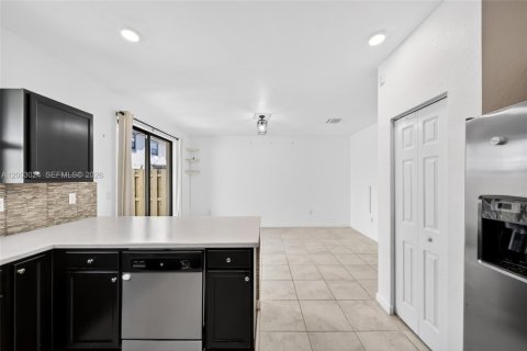 Adosado en venta en Homestead, Florida, 3 dormitorios, 161.65 m2 № 2068704 - foto 14