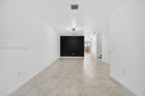 Adosado en venta en Homestead, Florida, 3 dormitorios, 161.65 m2 № 2068704 - foto 7