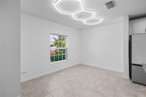 Touwnhouse à louer à Davenport, Floride: 3 chambres, 149.2 m2 № 2310492 - photo 4