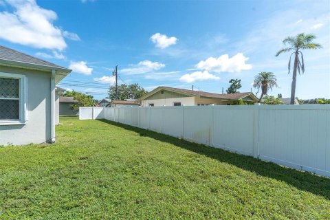 Casa en venta en Seminole, Florida, 3 dormitorios, 182.55 m2 № 1909910 - foto 29