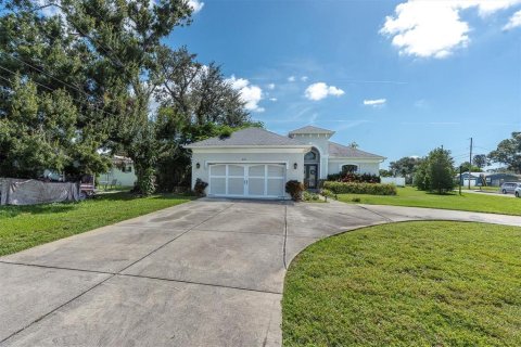 Casa en venta en Seminole, Florida, 3 dormitorios, 182.55 m2 № 1909910 - foto 1