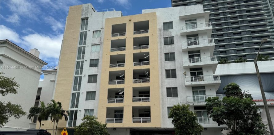 Apartamento en Miami, Florida 1 dormitorio, 3766.72 m2 № 1971354