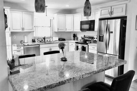 Дом в Хомстед, Флорида 2 спальни, 108.79м2 № 1972533