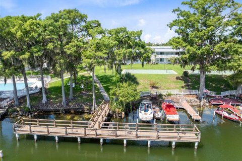 Condo in Maitland, Florida, 2 bedrooms  № 2259490 - photo 22