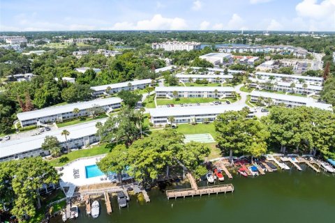 Condo in Maitland, Florida, 2 bedrooms  № 2259490 - photo 23