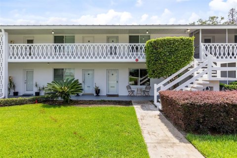 Condo in Maitland, Florida, 2 bedrooms  № 2259490 - photo 26