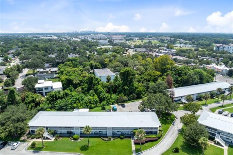 Condo in Maitland, Florida, 2 bedrooms  № 2259490 - photo 25