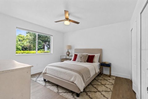 Condo in Maitland, Florida, 2 bedrooms  № 2259490 - photo 13