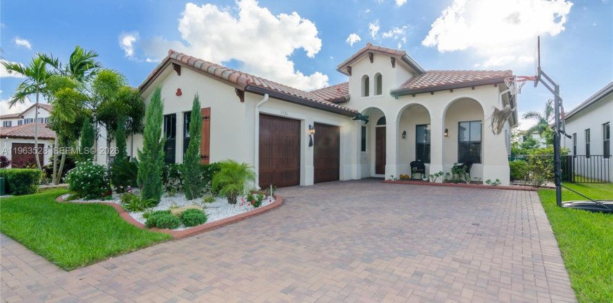 Villa ou maison à Cooper City, Floride 4 chambres, 215.53 m2 № 2025337