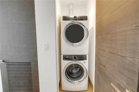 Снять в аренду кондоминиум в Майами, Флорида 3 спальни, 204.01м2, № 1988016 - фото 26