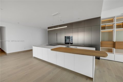 Снять в аренду кондоминиум в Майами, Флорида 3 спальни, 204.01м2, № 1988016 - фото 10