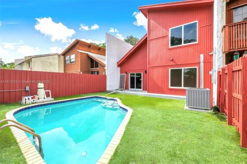 Villa ou maison à vendre à Fort Lauderdale, Floride: 5 chambres, 174.01 m2 № 1973859 - photo 4