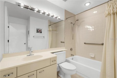 Villa ou maison à vendre à Sarasota, Floride: 3 chambres, 139.35 m2 № 2395561 - photo 14