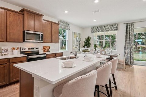 House in OCALA PRESERVE in Ocala, Florida 4 bedrooms, 188.96 sq.m. № 2113567 - photo 4