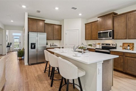 House in OCALA PRESERVE in Ocala, Florida 4 bedrooms, 188.96 sq.m. № 2113567 - photo 5