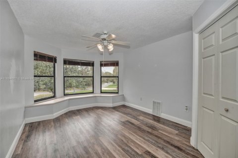 Купить виллу или дом в Спринг-Хилл, Флорида 5 спален, 303.14м2, № 2018336 - фото 24