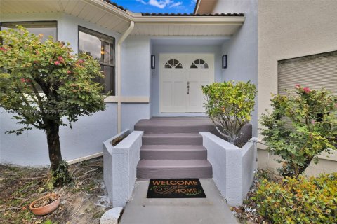 Купить виллу или дом в Спринг-Хилл, Флорида 5 спален, 303.14м2, № 2018336 - фото 6