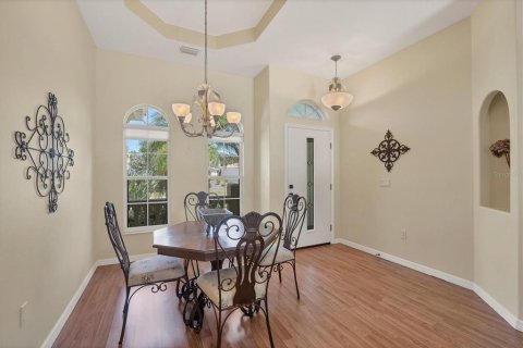 House in Venice, Florida 3 bedrooms, 162.02 sq.m. № 1602506 - photo 6