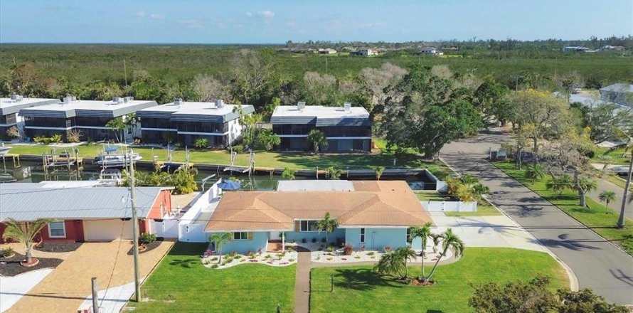 Villa ou maison à Bradenton, Floride 3 chambres, 187.2 m2 № 1641016