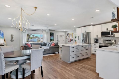 Villa ou maison à vendre à Bradenton, Floride: 3 chambres, 187.2 m2 № 1641016 - photo 22