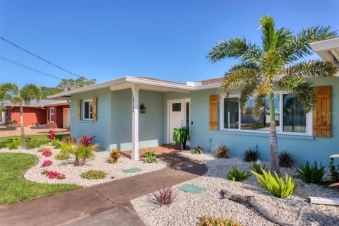 Villa ou maison à vendre à Bradenton, Floride: 3 chambres, 187.2 m2 № 1641016 - photo 6