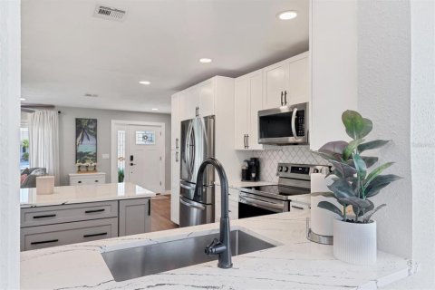 Villa ou maison à vendre à Bradenton, Floride: 3 chambres, 187.2 m2 № 1641016 - photo 19