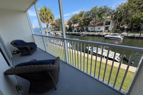 Condo à North Palm Beach, Floride, 2 chambres  № 2294229