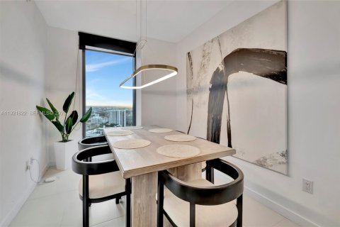 Copropriété à vendre à Miami, Floride: 2 chambres, 100.71 m2 № 1976957 - photo 12