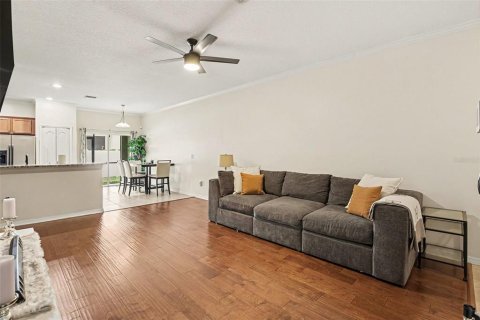 Townhouse in Brandon, Florida 3 bedrooms, 155.15 sq.m. № 2266953 - photo 6