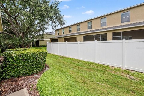 Townhouse in Brandon, Florida 3 bedrooms, 155.15 sq.m. № 2266953 - photo 23